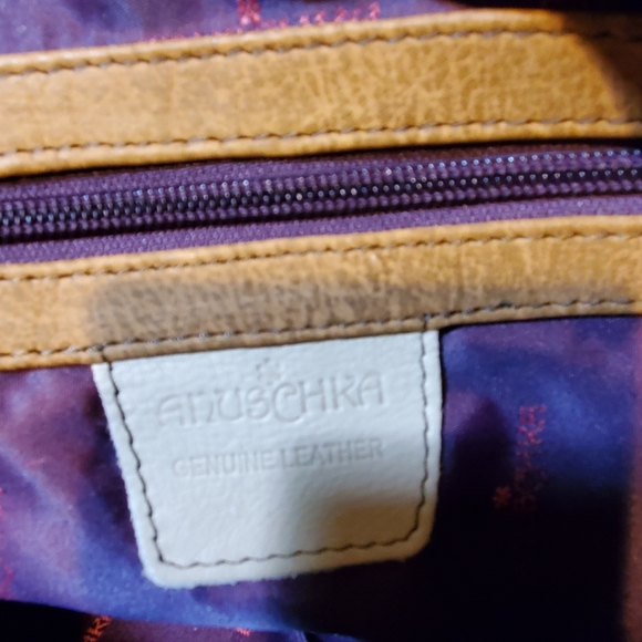 Anuschka Leather Shoulder Bag - Picture 6 of 13